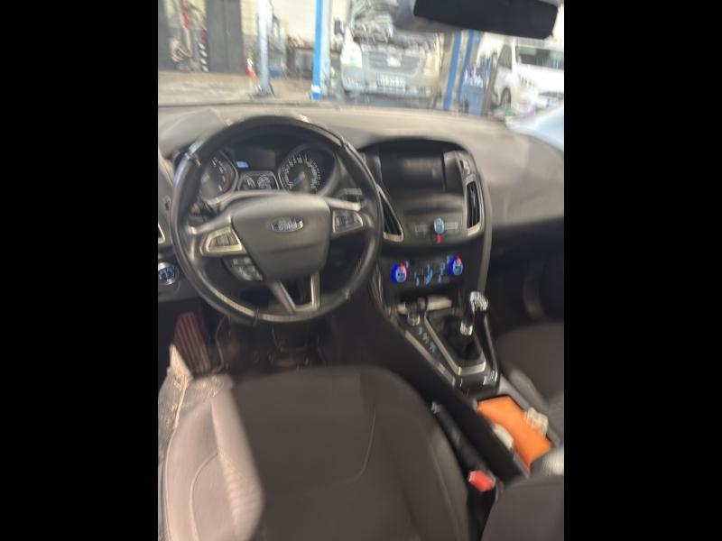 FORD Focus d’occasion à vendre à CARPENTRAS chez SNMA (Photo 4)