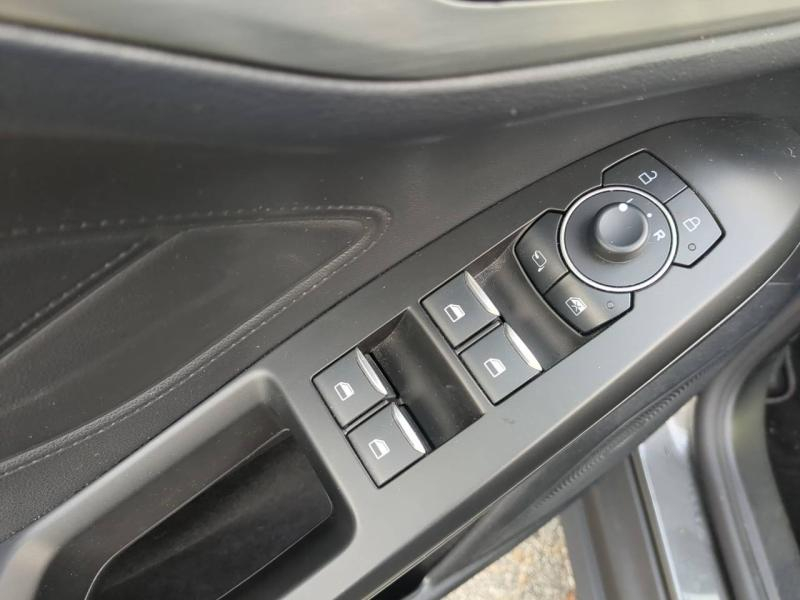 FORD Focus SW d’occasion à vendre à CARPENTRAS chez SNMA (Photo 15)